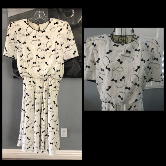 Vintage Dresses & Skirts - 80's Vintage White Black Bow Secretary's Day Dress